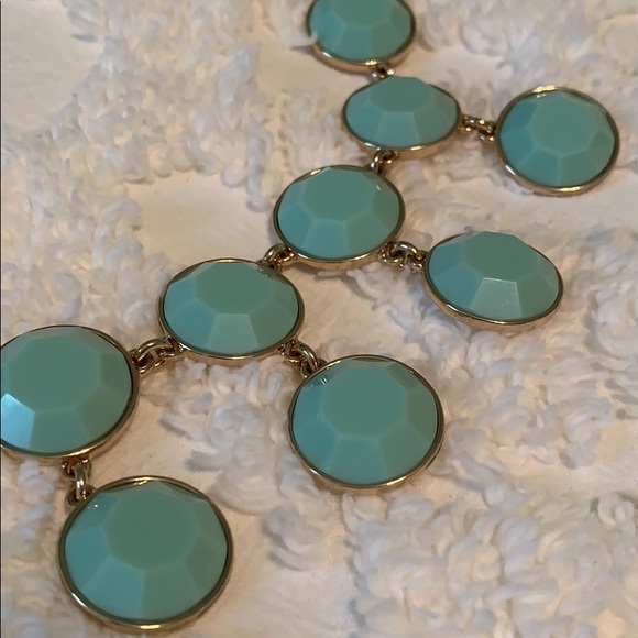 💎 Fun Banana Republic Mint Statement Necklace 💎 - Picture 2 of 4